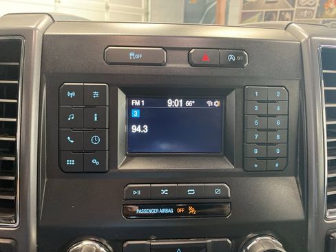 Used 2018 Ford F150 XLT image 23