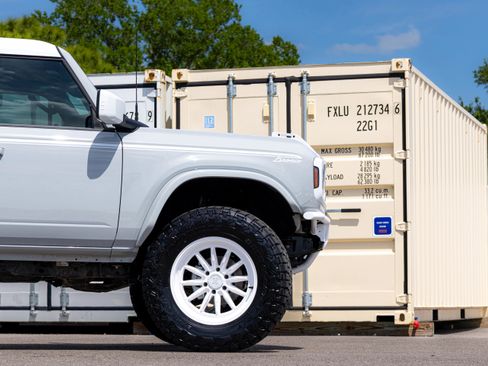 New 2026 Ford Bronco Heritage Edition AWD/4WD image 34
