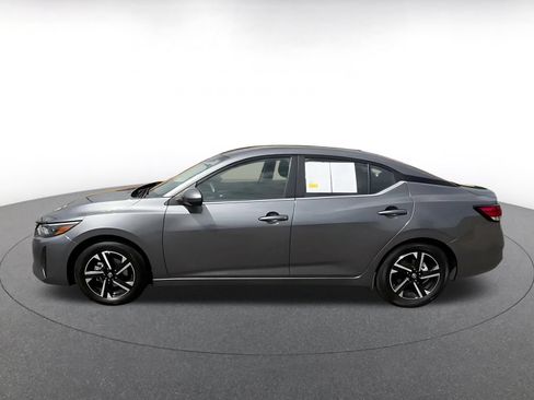 Used 2025 Nissan Sentra SV FWD image 7