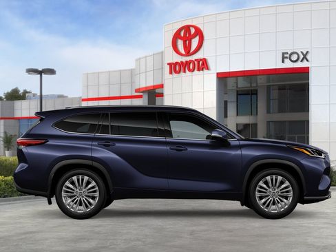 New 2026 Toyota Highlander Platinum AWD/4WD image 34
