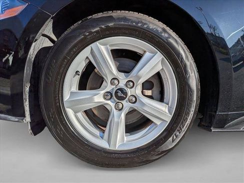 Used 2018 Ford Mustang Coupe image 20