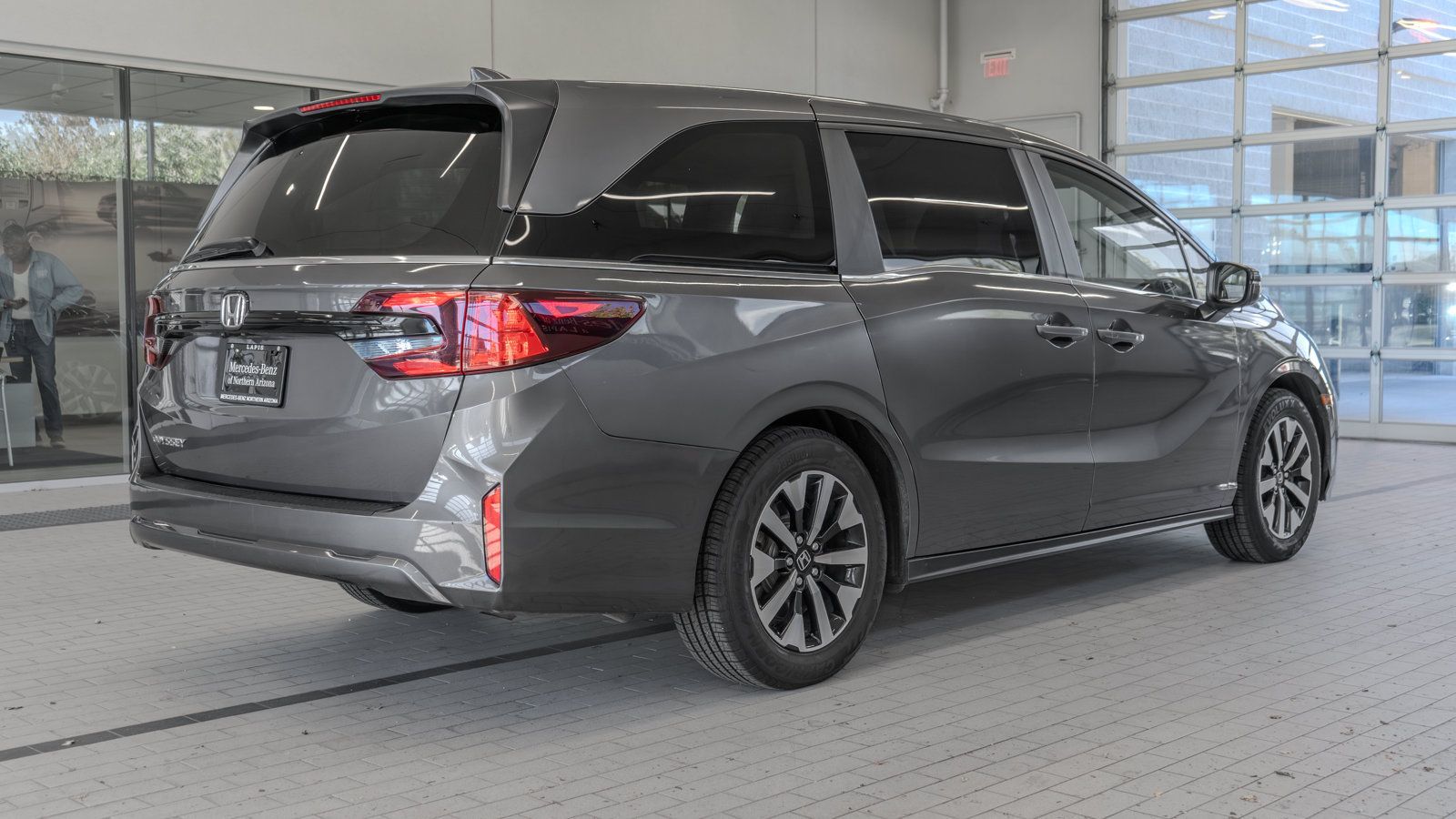 Used 2025 Honda Odyssey EX-L image 29