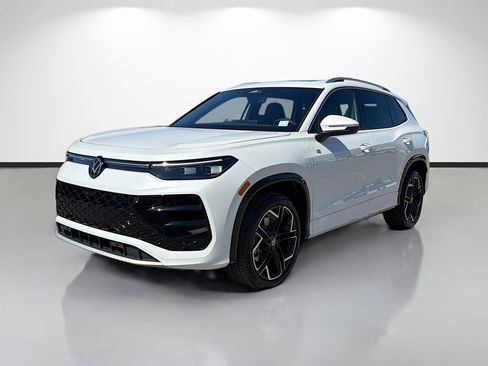 New 2026 Volkswagen Tiguan SEL R-Line image 7