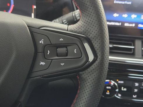 New 2026 Chevrolet Trax RS w/ Driver Confidence Package FWD image 32