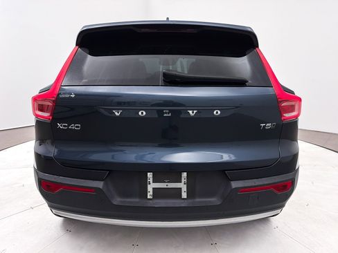Used 2021 Volvo XC40 T5 Inscription w/ Advanced Package image 16