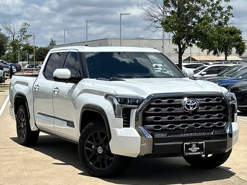 Used 2024 Toyota Tundra Platinum AWD/4WD image 2