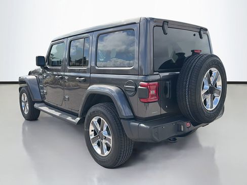 Used 2020 Jeep Wrangler Unlimited Sahara image 6