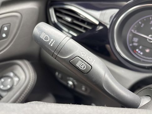 Used 2023 Buick Encore GX Preferred w/ Cold Weather Comfort Package image 21