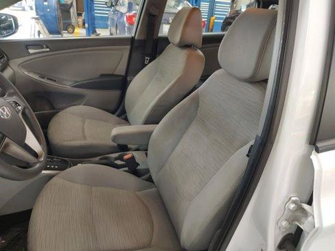 Used 2017 Hyundai Accent SE image 2