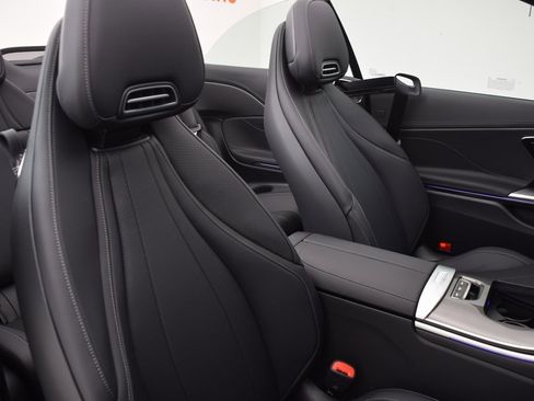 New 2026 Mercedes-Benz CLE 300 4MATIC Cabriolet image 17