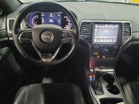 Used 2017 Jeep Grand Cherokee Altitude AWD/4WD image 22
