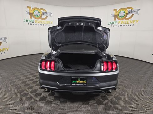 Used 2020 Ford Mustang Coupe RWD image 30