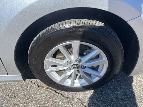 Used 2025 Toyota Camry LE image 14