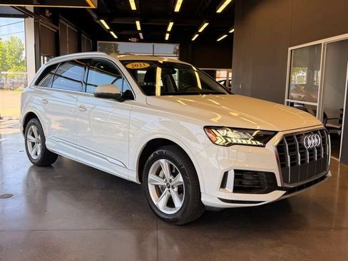 Used 2023 Audi Q7 3.0T Premium AWD/4WD image 5