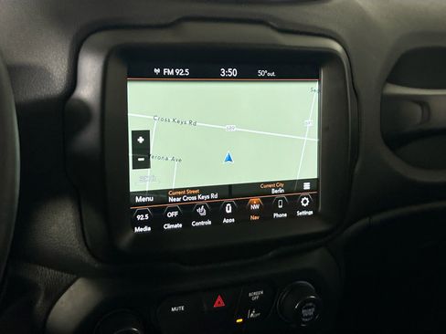 Used 2022 Jeep Renegade Latitude w/ Convenience Group image 13