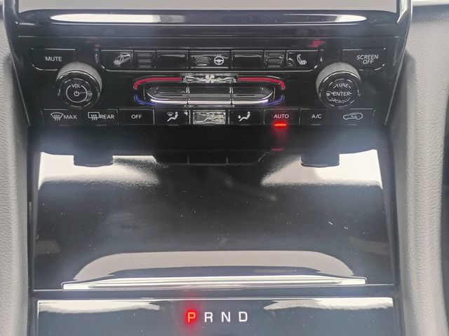 Used 2025 Jeep Grand Cherokee L Altitude RWD image 42