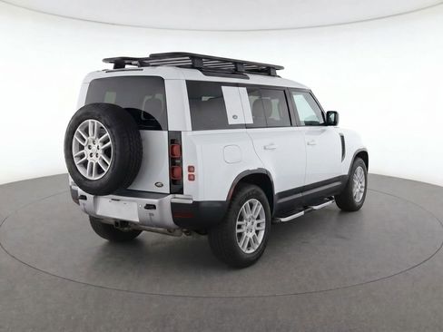 Used 2021 Land Rover Defender 110 S AWD/4WD image 4