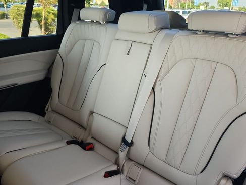 New 2027 BMW X7 xDrive40i w/ M Sport Package AWD/4WD image 28
