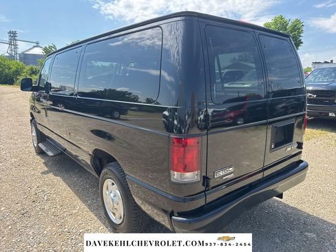 Used 2011 Ford E-150 and Econoline 150 Wagon RWD image 3