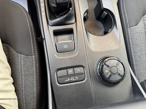 Used 2024 Ford Ranger XLT w/ FX4 Off-Road Package image 27