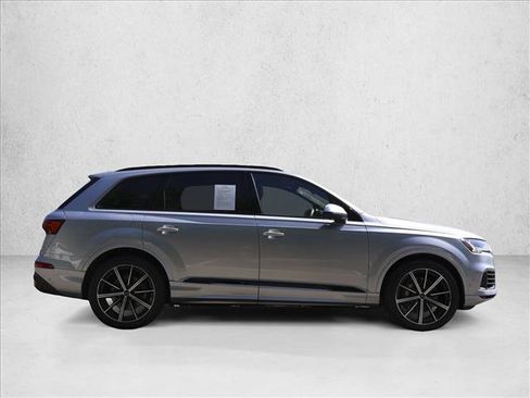 Used 2021 Audi Q7 3.0T Prestige AWD/4WD image 4