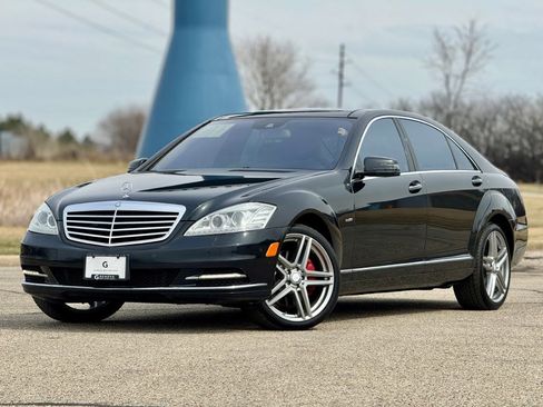 Used 2012 Mercedes-Benz S 350 BlueTEC 4MATIC image 2