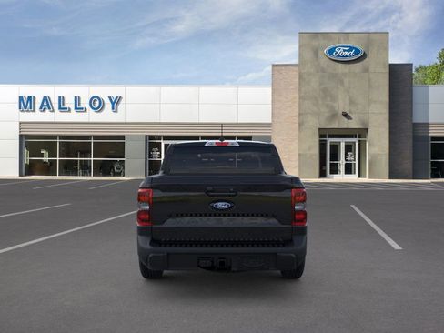 New 2026 Ford Maverick Lariat w/ Black Appearance Package image 5