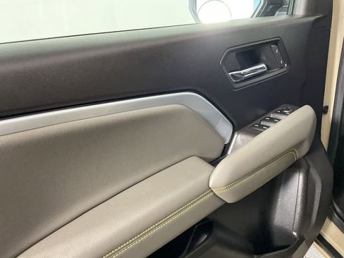 Used 2023 Chevrolet Colorado ZR2 image 16