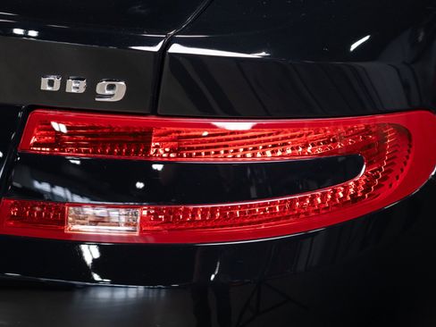 Used 2007 Aston Martin DB9 Coupe image 37