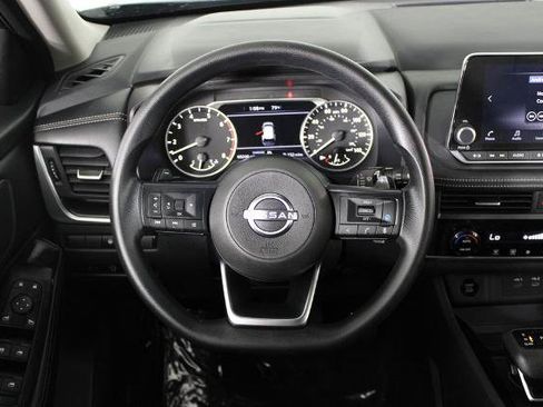 Certified 2024 Nissan Rogue SV FWD image 22