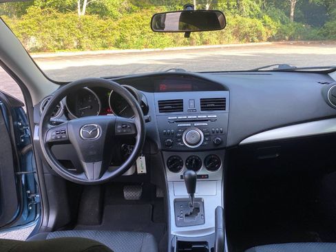 Used 2010 MAZDA MAZDA3 i Touring FWD image 28