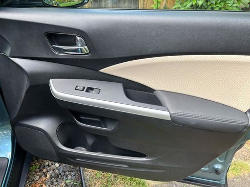 Used 2016 Honda CR-V Touring image 23
