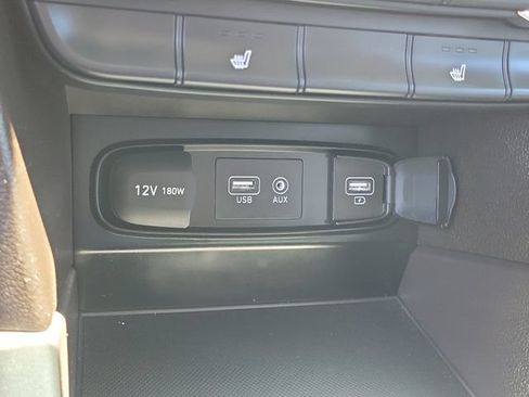 Used 2019 Hyundai Santa Fe SEL FWD image 14