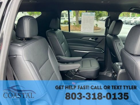 Used 2025 Chevrolet Traverse LT AWD/4WD image 25