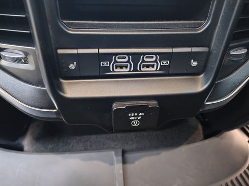 Used 2025 RAM 1500 Laramie AWD/4WD image 20