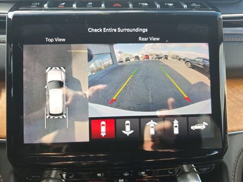 Used 2023 Jeep Grand Cherokee L Summit image 17