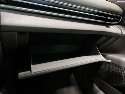 Used 2023 Hyundai Elantra SEL w/ Convenience Package image 33