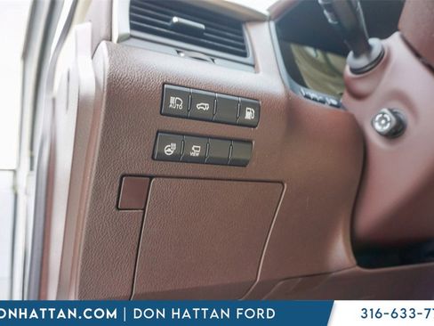 Used 2019 Lexus RX 450h AWD image 21