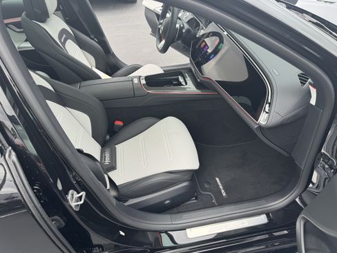 Used 2026 Mercedes-Benz E 53 AMG e 4MATIC Sedan image 35