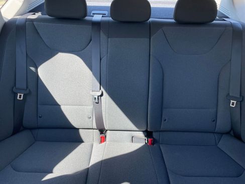 Used 2025 Kia K4 LXS image 41