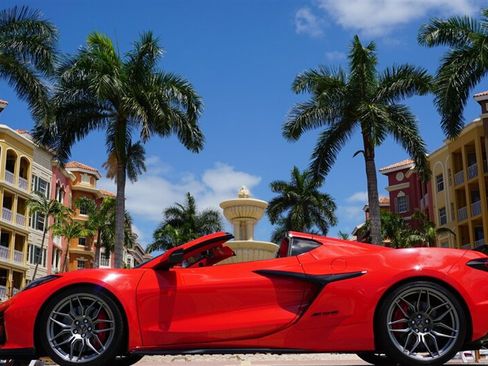 Used 2024 Chevrolet Corvette Z06 w/ Stealth Interior Trim Package RWD image 32