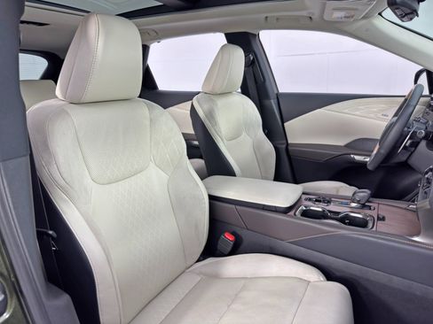 Used 2024 Lexus RX 350 RX 350h Luxury w/ Convenience Package image 38