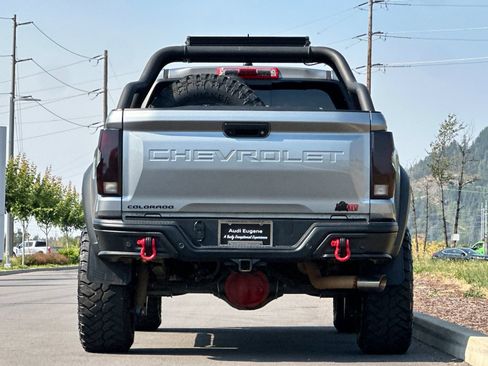 Used 2024 Chevrolet Colorado ZR2 w/ ZR2 Bison Edition AWD/4WD image 4