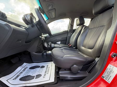 Used 2014 Chevrolet Spark LT image 9