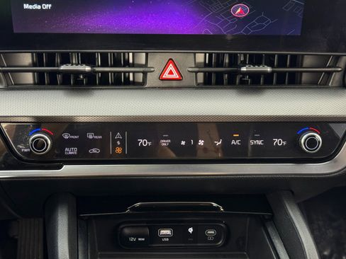 Used 2024 Kia Sportage SX Prestige image 25