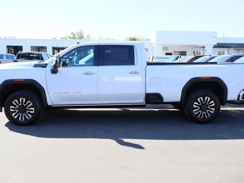 New 2026 GMC Sierra 3500 Denali Ultimate image 3