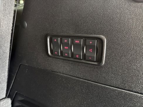 Used 2017 GMC Acadia Limited SLT image 12