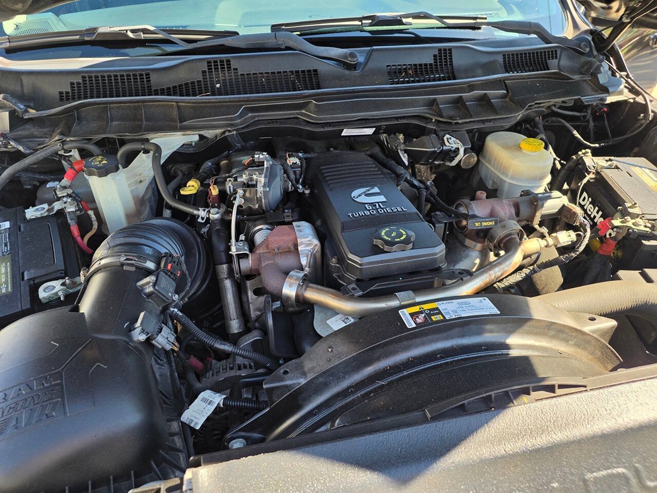 Used 2017 RAM 2500 Laramie w/ Sport Appearance Group AWD/4WD image 32