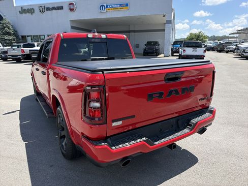 Used 2025 RAM 1500 Big Horn AWD/4WD image 8