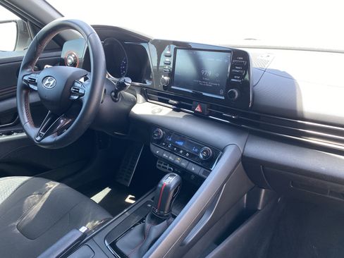 Certified 2022 Hyundai Elantra N Line FWD image 12
